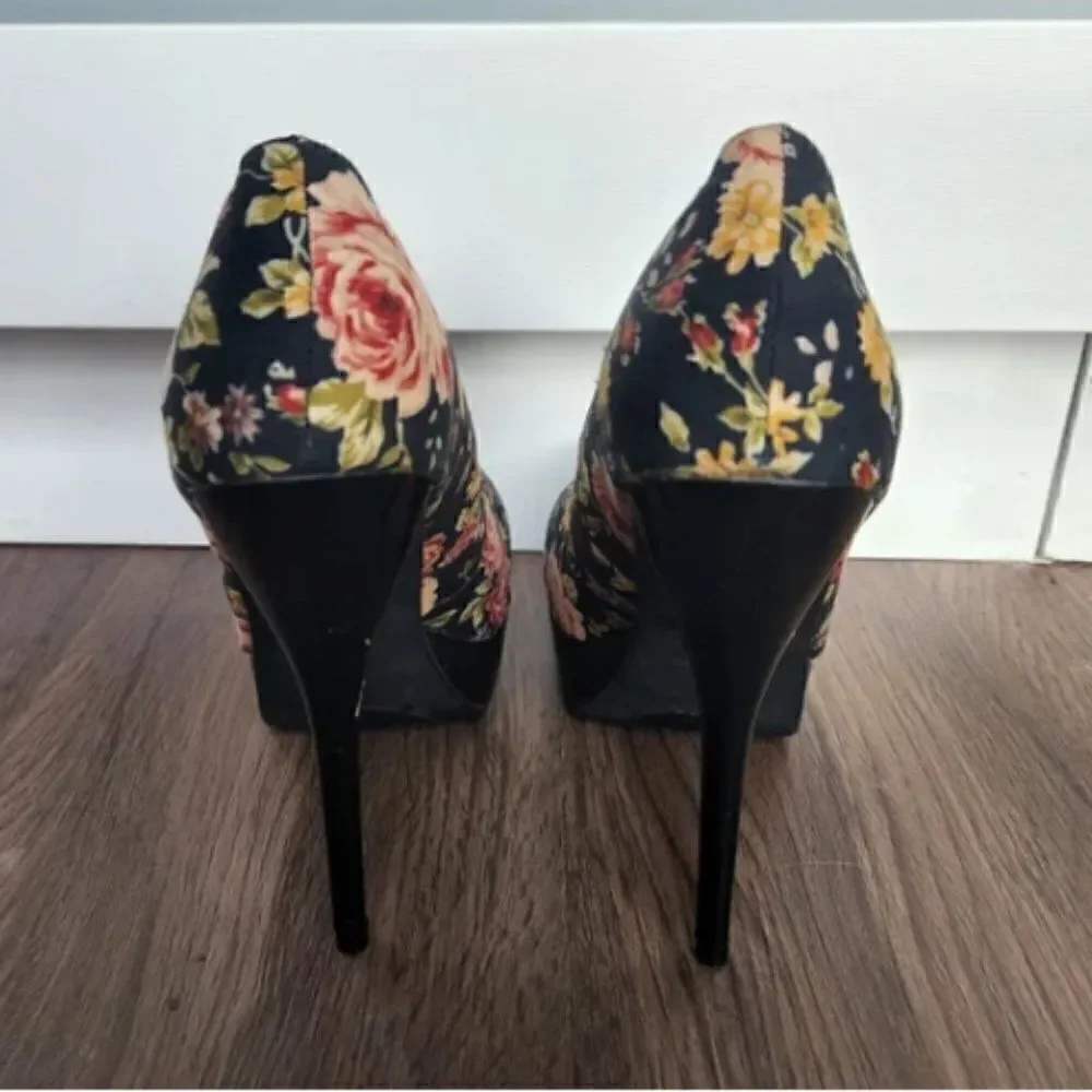 Glaze flowered platform